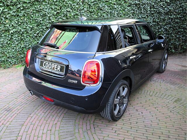 Mini COOPER 1.5 Chili 60 Years F55 LCI 5-drs aut. met Pano.dak, Leder, LED, HK audio en 17"