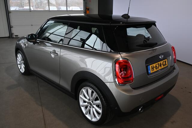 Mini COOPER Mini 1.5 Chili Serious Business Cima Navigatie Stoelverwarming Rijklaarprijs Inruil Mogelijk!