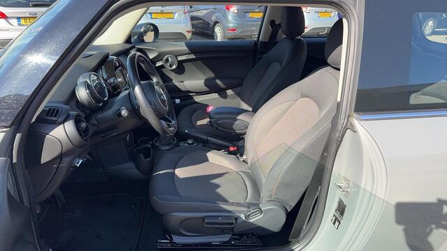 Mini COOPER Mini 1.5 136pk Salt Business Navi Cruise Bluetooth Zwart dak Dealeronderhouden