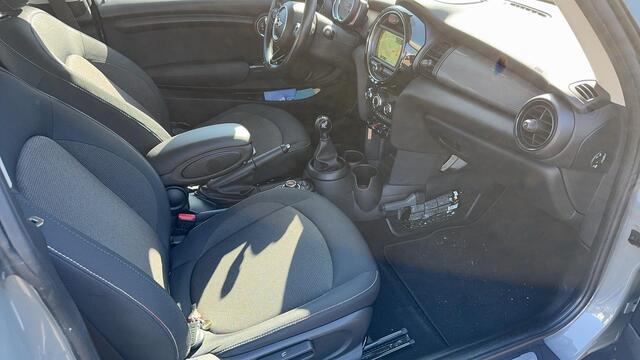 Mini COOPER Mini 1.5 136pk Salt Business Navi Cruise Bluetooth Zwart dak Dealeronderhouden