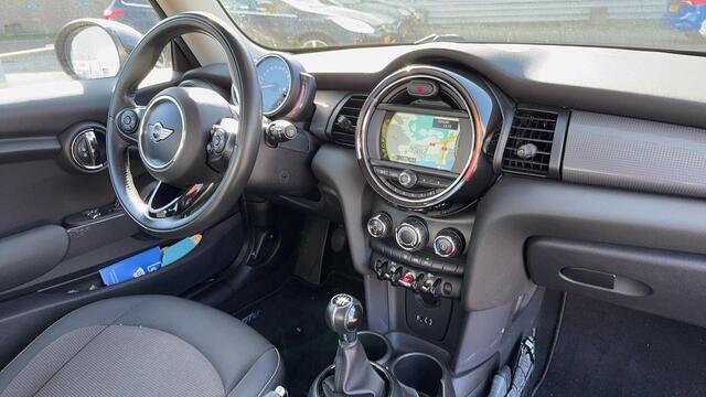 Mini COOPER Mini 1.5 136pk Salt Business Navi Cruise Bluetooth Zwart dak Dealeronderhouden