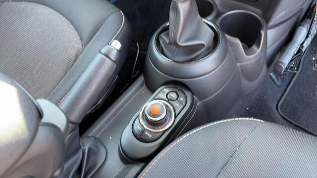 Mini COOPER Mini 1.5 136pk Salt Business Navi Cruise Bluetooth Zwart dak Dealeronderhouden