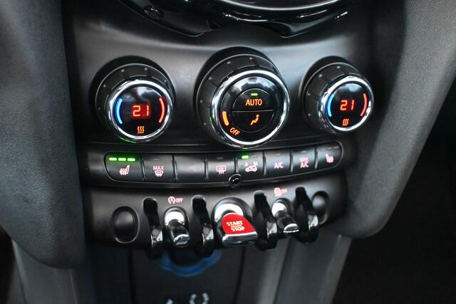 Mini COOPER Mini Cabrio 1.5 Chili Serious Business Clima Stoelverwarming Goed Onderhouden! Inruil Mogelijk!
