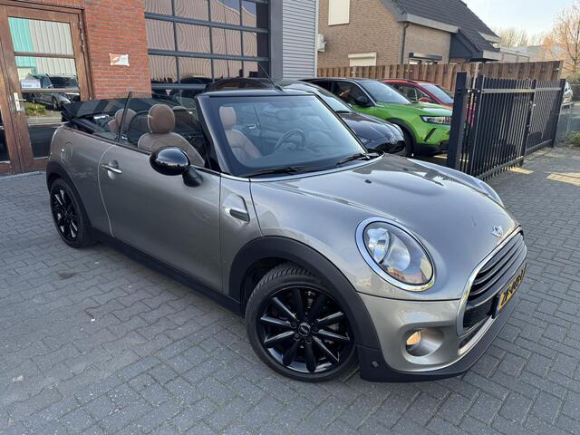 Mini COOPER Cabrio 1.5 | Leer | Stoelverwarming | 17 Inch