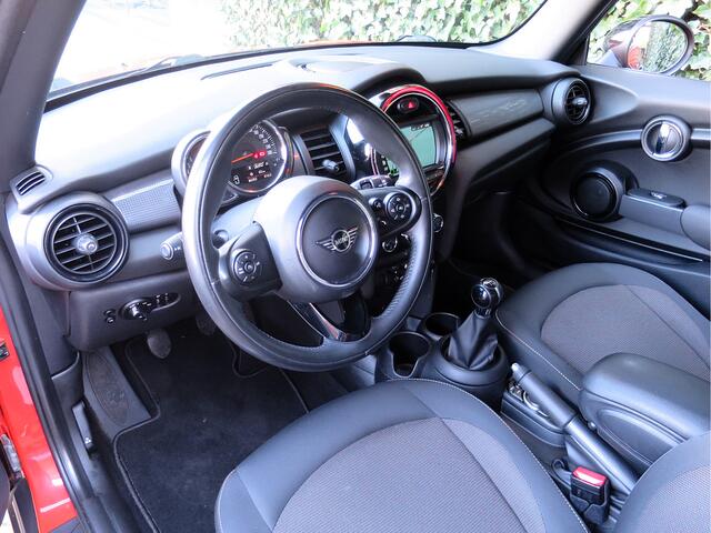 Mini COOPER 1.5 Salt Business F56 LCI NL Auto, Navi, Cruise, Apple CarPlay en 16"
