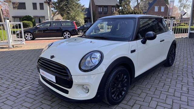 Mini COOPER Mini 1.5 Business | MINI onderhouden |