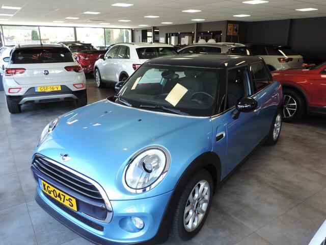 Mini COOPER Mini 1.5 5-drs Serious Business - Nav | Camera | PDC | Alarm | 1e eigenaar