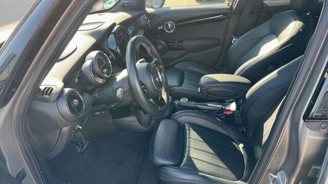 Mini COOPER 5-deurs Chili | Leder | Automaat | Harman Kardon | Stoelverwarming | Head-Up | Yours interior | Camera