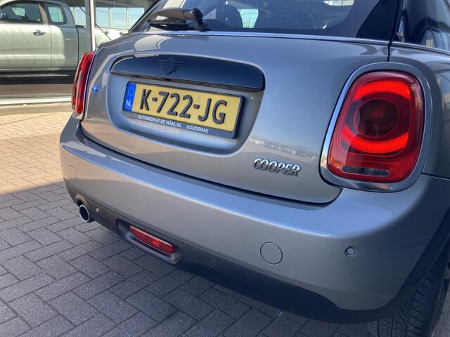 Mini COOPER Mini 1.5 136pk Business Edition SCHUIFDAK/HARMANKARDONHUD/17INCH/STOELVERWARMING