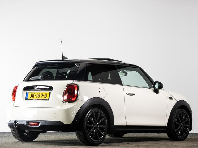 Mini COOPER Mini 1.5 136 PK Chili Serious Business | LED | Harman/Kardon | Panoramadak | Keyless | Sport Stoelen |