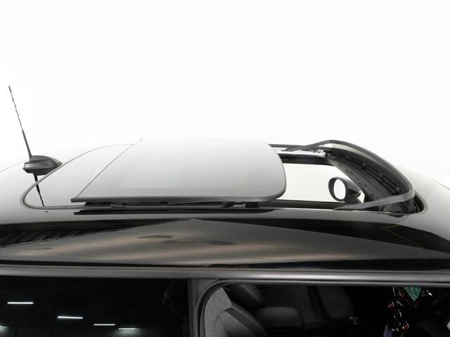 Mini COOPER Mini 1.5 136 PK Chili Serious Business | LED | Harman/Kardon | Panoramadak | Keyless | Sport Stoelen |