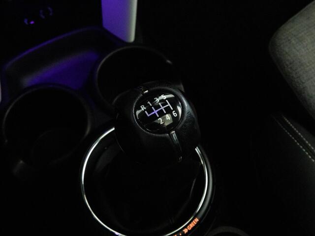 Mini COOPER Mini 1.5 136 PK Chili Serious Business | LED | Harman/Kardon | Panoramadak | Keyless | Sport Stoelen |