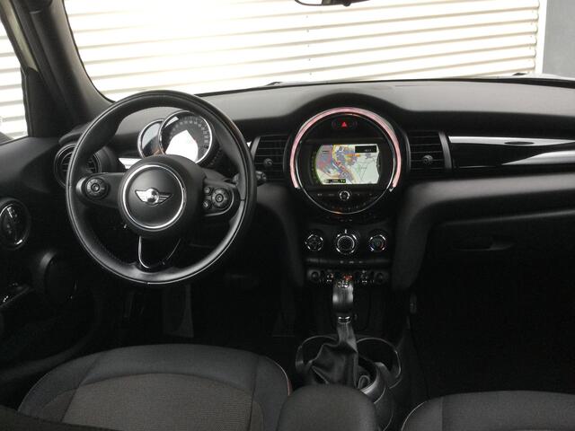 Mini COOPER Mini 1.5 Business | Navi | PDC | LED |