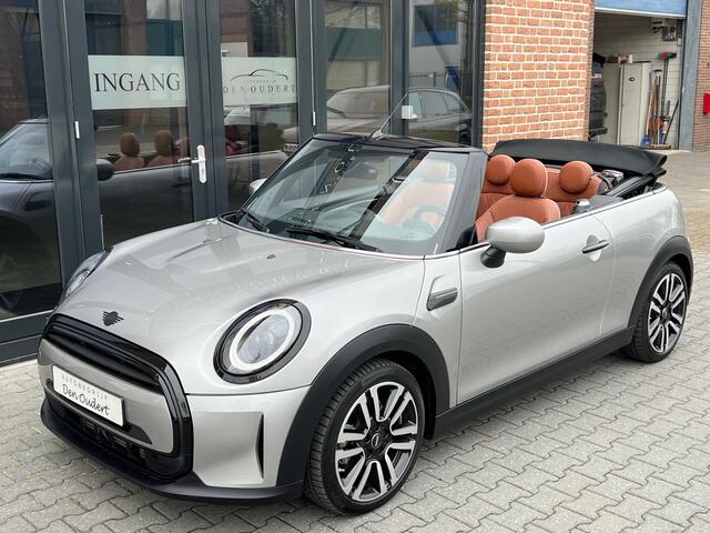 Mini COOPER Mini Cabrio 1.5 MINI Yours AUT. CARPLAY / LEDER / CAMERA