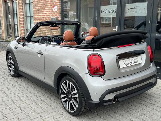 Mini COOPER Mini Cabrio 1.5 MINI Yours AUT. CARPLAY / LEDER / CAMERA