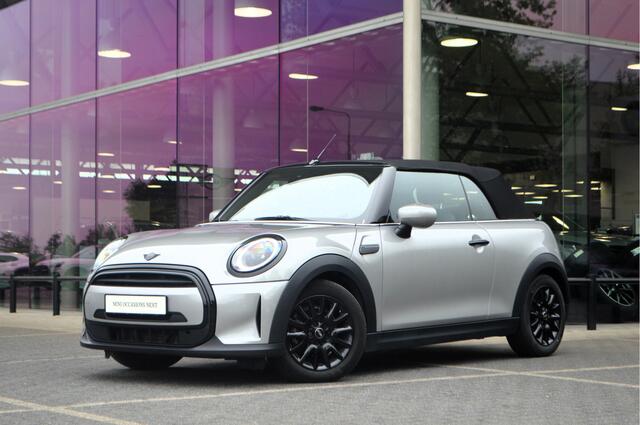 Mini COOPER Cabrio Automaat / LED / Comfort Access / Stoelverwarming / Cruise Control / Driving Assistant