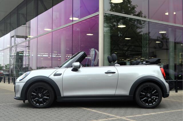 Mini COOPER Cabrio Automaat / LED / Comfort Access / Stoelverwarming / Cruise Control / Driving Assistant
