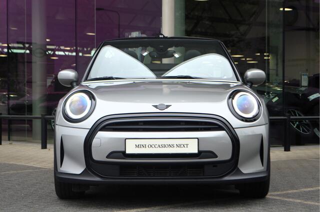Mini COOPER Cabrio Automaat / LED / Comfort Access / Stoelverwarming / Cruise Control / Driving Assistant