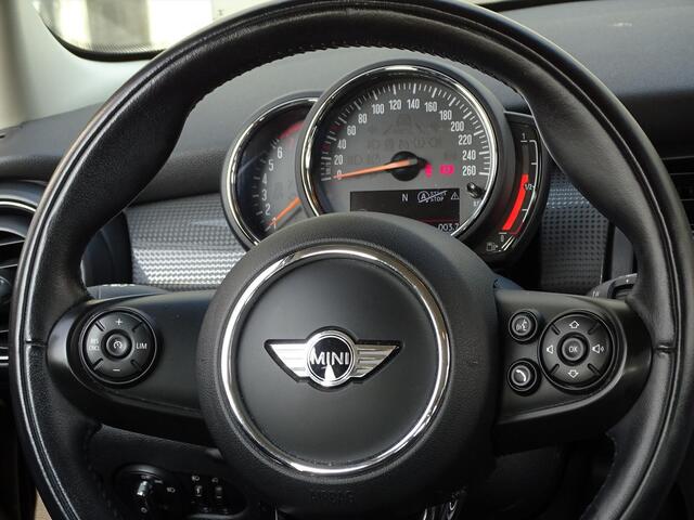 Mini COOPER 5D 1.5/ LED VERLICHTING/ SFEERVERLICHTING