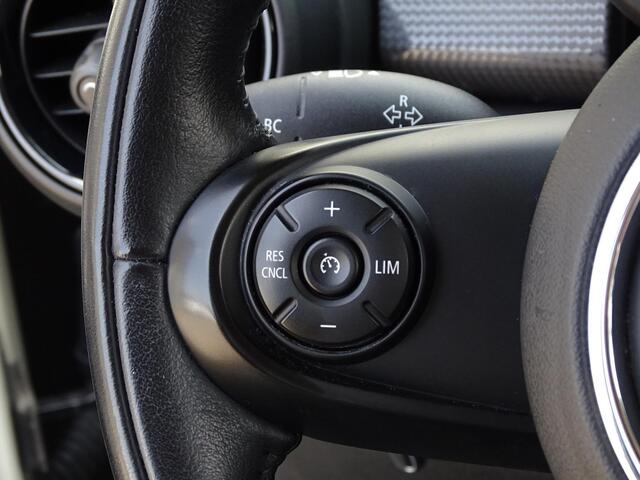 Mini COOPER 5D 1.5/ LED VERLICHTING/ SFEERVERLICHTING