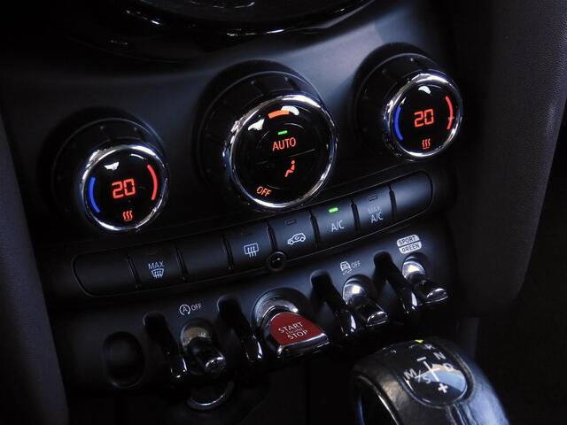Mini COOPER 5D 1.5/ LED VERLICHTING/ SFEERVERLICHTING