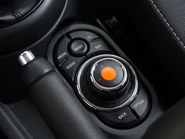 Mini COOPER 5D 1.5/ LED VERLICHTING/ SFEERVERLICHTING