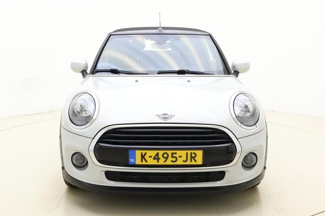 Mini COOPER Mini Cabrio 1.5 Automaat | Navigatie | Automatisch te openen dak | Camera | Stoelverwarming | Weinig kilometers | Lichtmetalen velgen