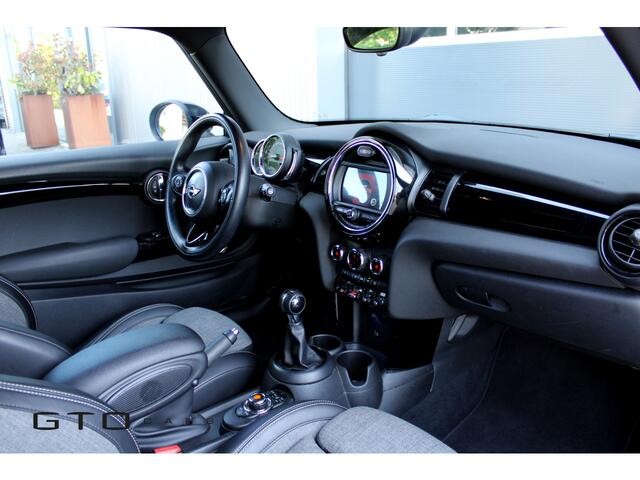 Mini COOPER Mini 1.5 Chili PDC / Aut. Airco / Black Pack / nieuwe service