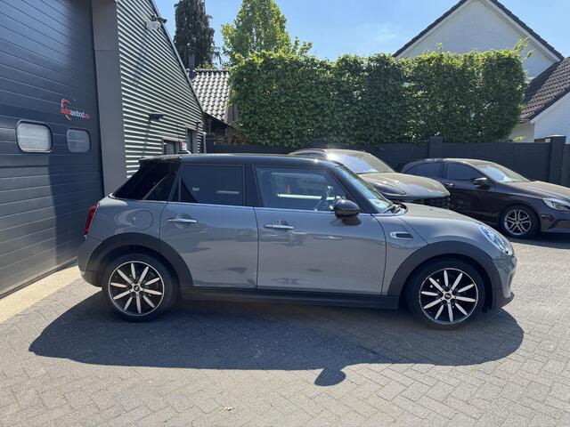 Mini COOPER Mini 1.5 Chili | Navigatie | Parkeersensoren | Cruise Control | Climate Control | Privacy Glass |