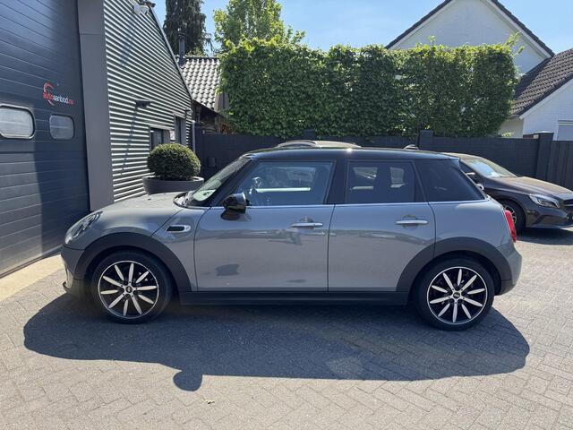 Mini COOPER Mini 1.5 Chili | Navigatie | Parkeersensoren | Cruise Control | Climate Control | Privacy Glass |