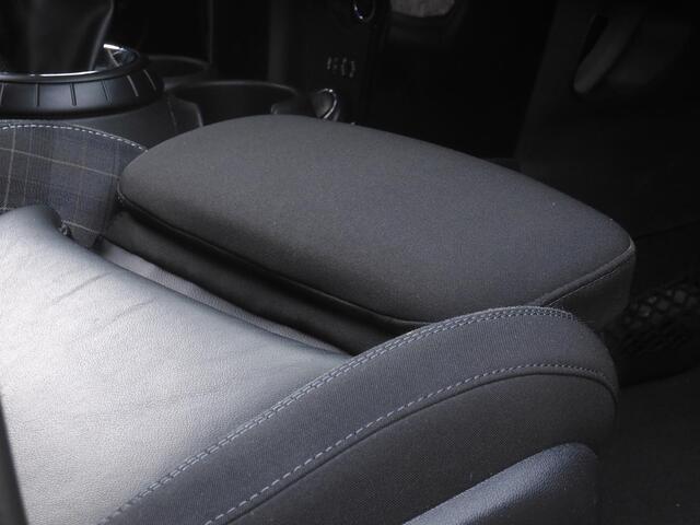 Mini COOPER 5D 1.5 CHILI/ LED-VERLICHTING/ SPORTSTOELEN