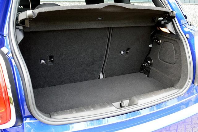 Mini COOPER Mini 1.5 Pepper Rijklaarprijs-Garantie Navigatie Led Sport Interieur 17 Inch Apple-Carplay Stuurverwarming