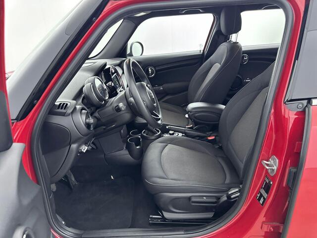 Mini COOPER Mini 1.5 Pepper | Navigatie | Cruise controle | climate Controle |