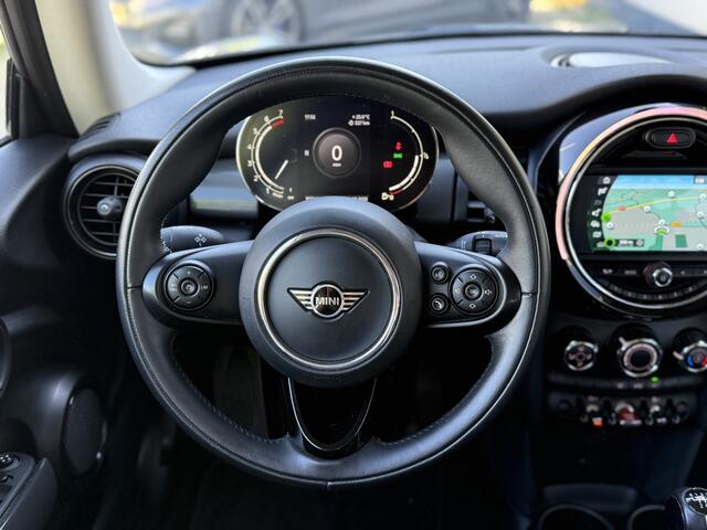 Mini COOPER Mini 1.5 Chili | XENON | CARPLAY | NAVI | KEYLESS | 1e EIGENAAR | NL AUTO