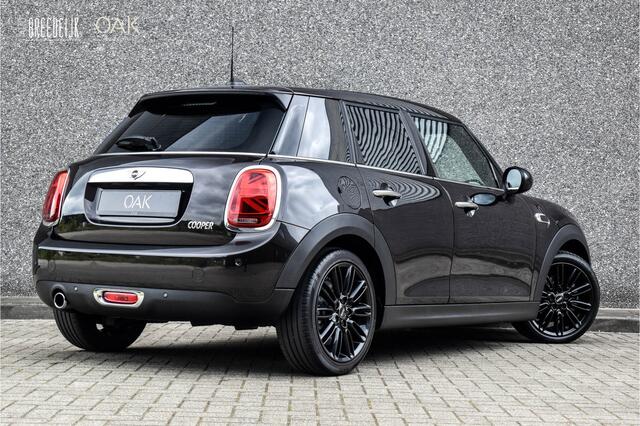 Mini COOPER Mini 1.5 Chili | Navigatie | Half Leder | LED | 17"LM | PDC | 5-Deurs | Iced Chocolate