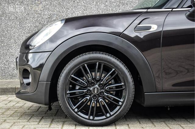 Mini COOPER Mini 1.5 Chili | Navigatie | Half Leder | LED | 17"LM | PDC | 5-Deurs | Iced Chocolate