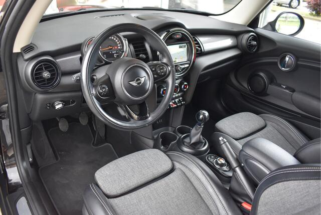 Mini COOPER Mini 1.5 Chili Business / Cruise Control / Keyless start / Sportstoelen / LED /
