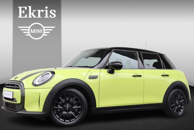 Mini COOPER Mini 1.5 Camden Edition Stuurwiel verwarming/ Comfort Access/ Achteruitrijcamera/ panoramadak/ Sportstoelen/ Stoelverwarming