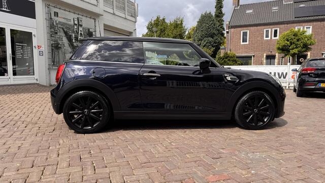 Mini COOPER Mini 1.5 60 Years Edition | Automaat| Eerste Eigenaresse | Volledig MINI geserviced |