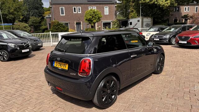 Mini COOPER Mini 1.5 60 Years Edition | Automaat| Eerste Eigenaresse | Volledig MINI geserviced |