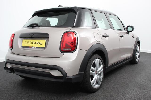 Mini COOPER Mini 1.5 Maximise Steptronic 5 deurs | Navigatie | Apple Carplay/Android Auto | Camera | Parkeer sensoren | Airco | Dab | Cruise Control | Led