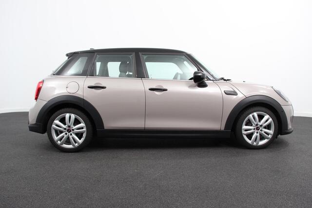 Mini COOPER Mini 1.5 Maximise Steptronic 5 deurs | Navigatie | Apple Carplay/Android Auto | Camera | Parkeer sensoren | Airco | Dab | Cruise Control | Led