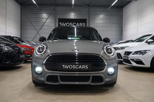 Mini COOPER Mini 1.5 * JCW Pakket - Moonwalk Grey - LED - Navi - 17" - Stoelverwarming - JCW Stoelen *