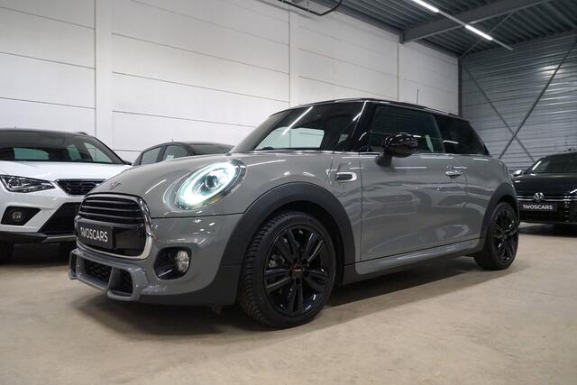 Mini COOPER Mini 1.5 * JCW Pakket - Moonwalk Grey - LED - Navi - 17" - Stoelverwarming - JCW Stoelen *