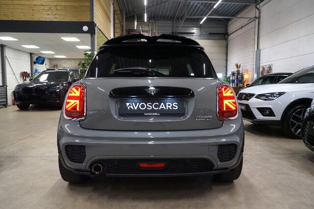 Mini COOPER Mini 1.5 * JCW Pakket - Moonwalk Grey - LED - Navi - 17" - Stoelverwarming - JCW Stoelen *