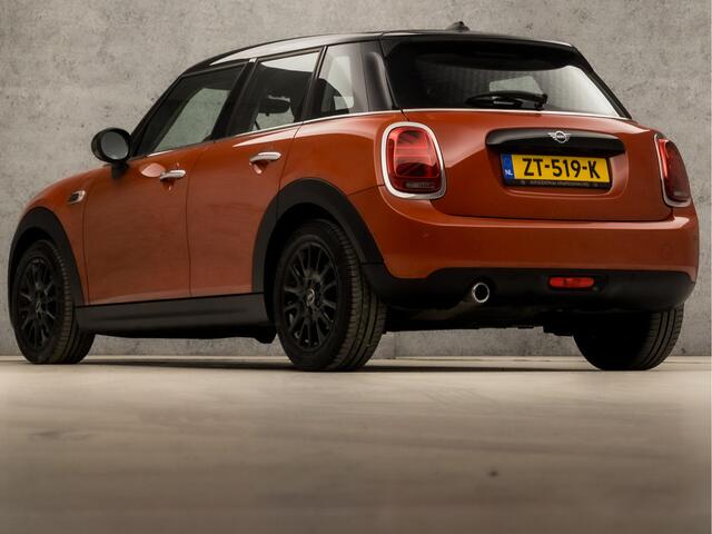Mini COOPER Mini 1.5 Chili (5 DEURS, GROOT NAVI, CLIMATE, STOELVERWARMING, SPORTSTOELEN, UNION JACK ACHTERLICHTEN, LED KOPLAMPEN, ZWART DAK, NIEUWSTAAT)