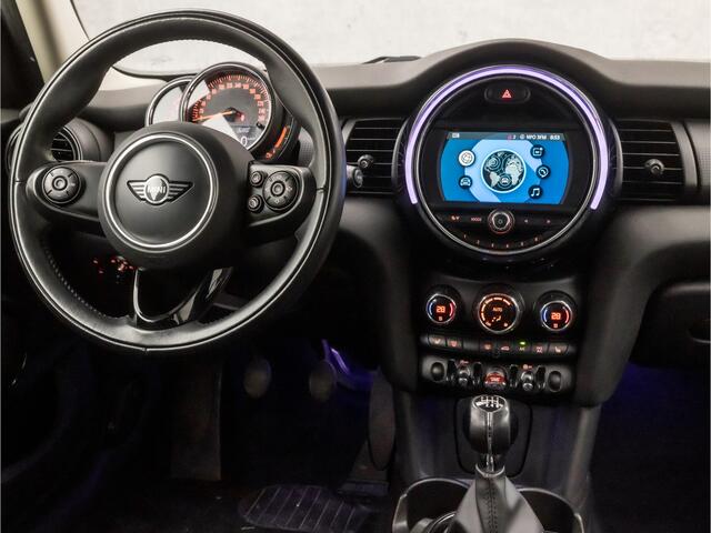 Mini COOPER Mini 1.5 Chili (5 DEURS, GROOT NAVI, CLIMATE, STOELVERWARMING, SPORTSTOELEN, UNION JACK ACHTERLICHTEN, LED KOPLAMPEN, ZWART DAK, NIEUWSTAAT)