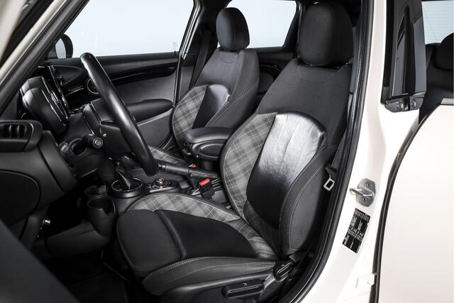 Mini COOPER Mini 1.5 Pepper Serious Business - Automaat | Cruise | Harman/kardon | Stoelverw. | PDC | NAV | ECC | LM 17" |