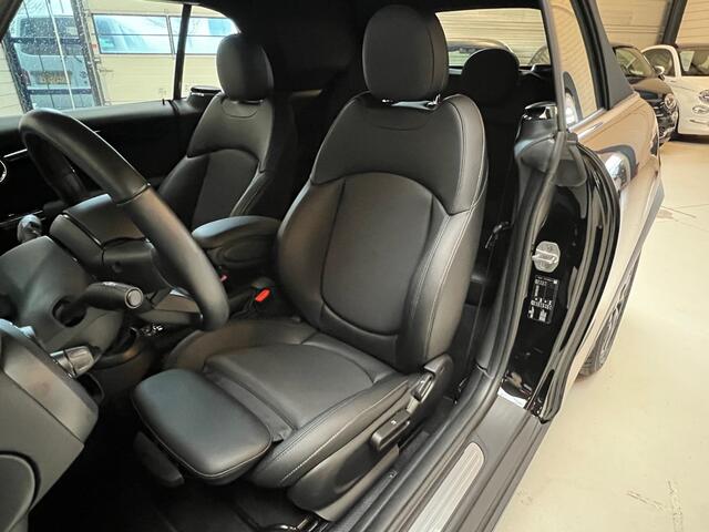 Mini COOPER Mini Cabrio 1.5 Turbo 136 PK / Airco / Navigatie / Apple Carplay / Leder Sport Int / LED / DAB /16" Victory Spoke Velgen / Always Open Timer / 1e Eigenaar!