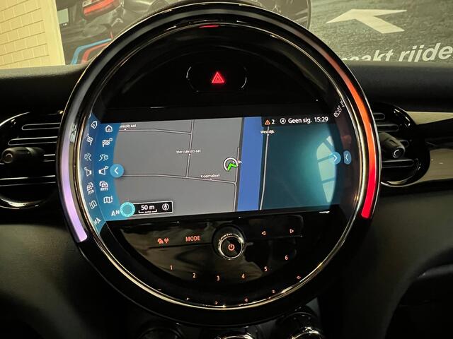 Mini COOPER Mini Cabrio 1.5 Turbo 136 PK / Airco / Navigatie / Apple Carplay / Leder Sport Int / LED / DAB /16" Victory Spoke Velgen / Always Open Timer / 1e Eigenaar!